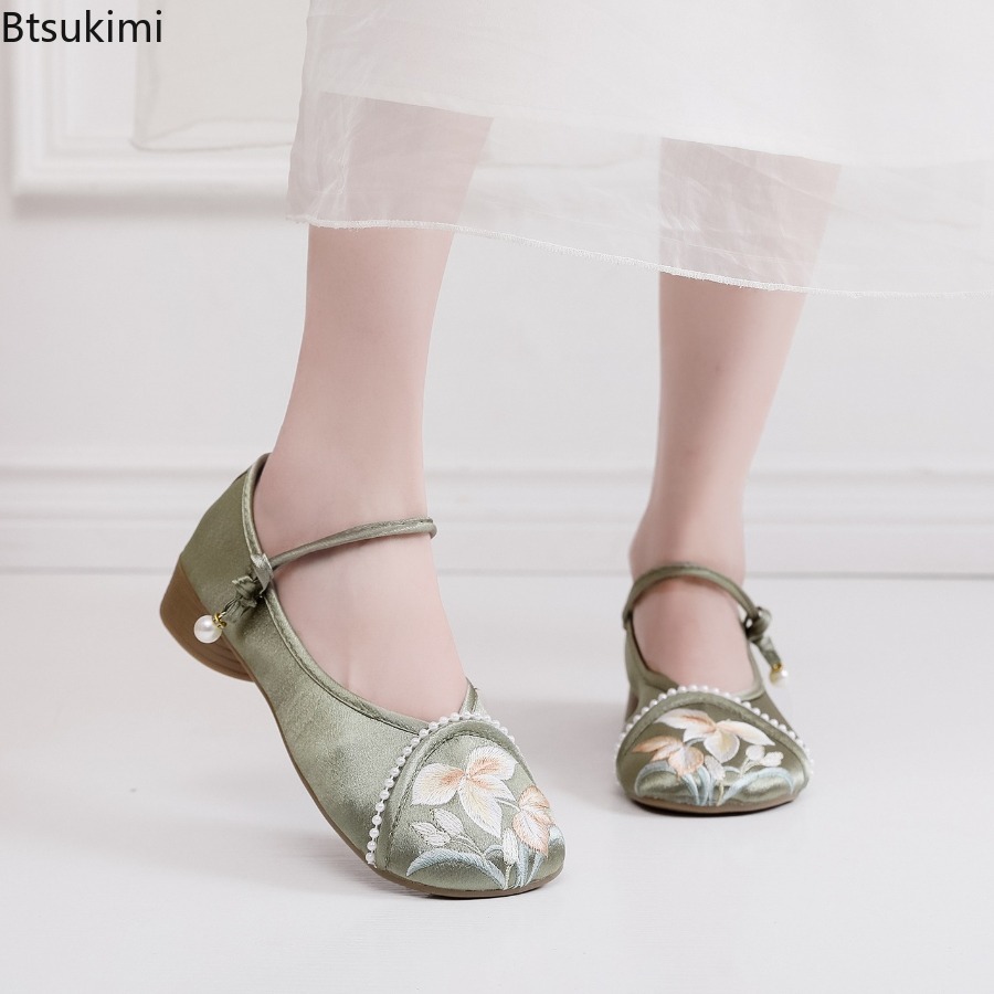Ethnic Fashion For Ladies - Mode geborduurde damesschoenen in Chinese stijl