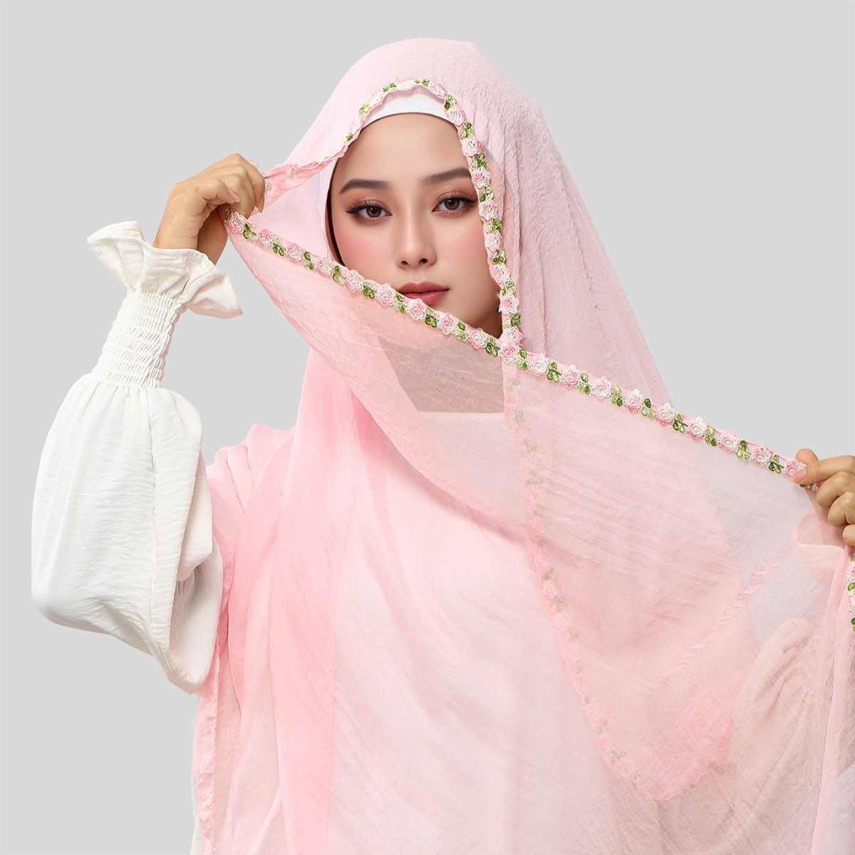 Nieuwe roos geborduurde effen  - Ethnic Fashion For Ladies recensie en prijs